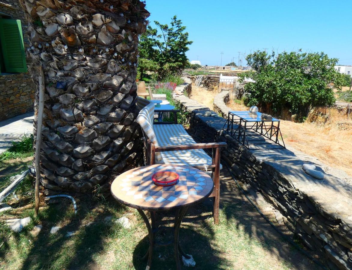 Aparthotel Το Κατἑ Artemonas Exterior foto