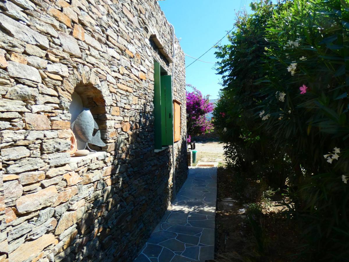 Aparthotel Το Κατἑ Artemonas Exterior foto